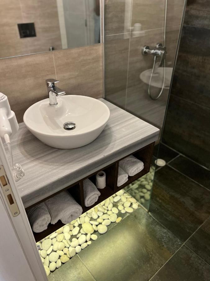 Kanes Bohemian Boutique Hotel Saranda Dış mekan fotoğraf