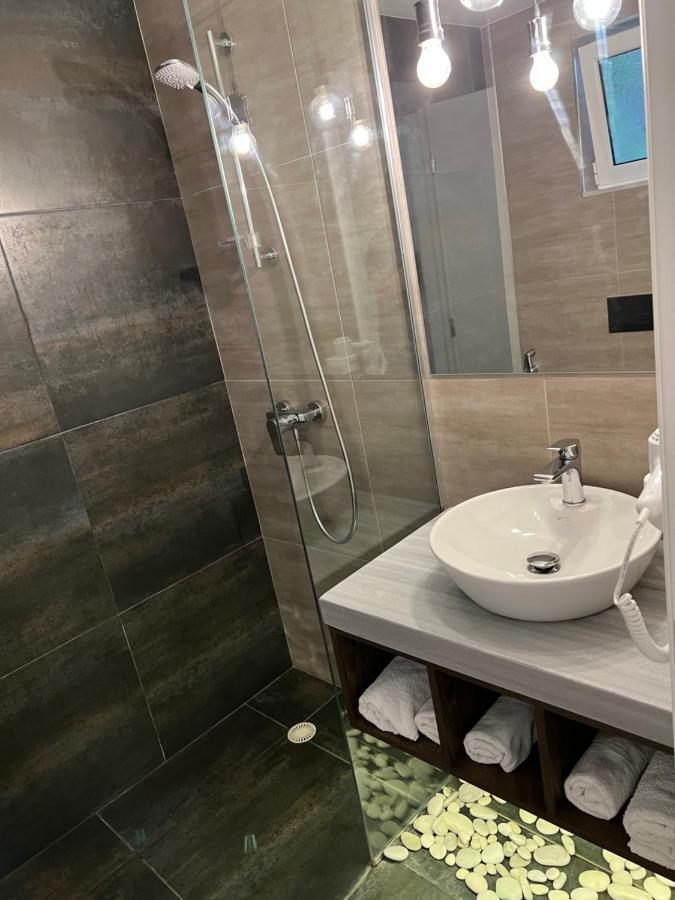 Kanes Bohemian Boutique Hotel Saranda Dış mekan fotoğraf